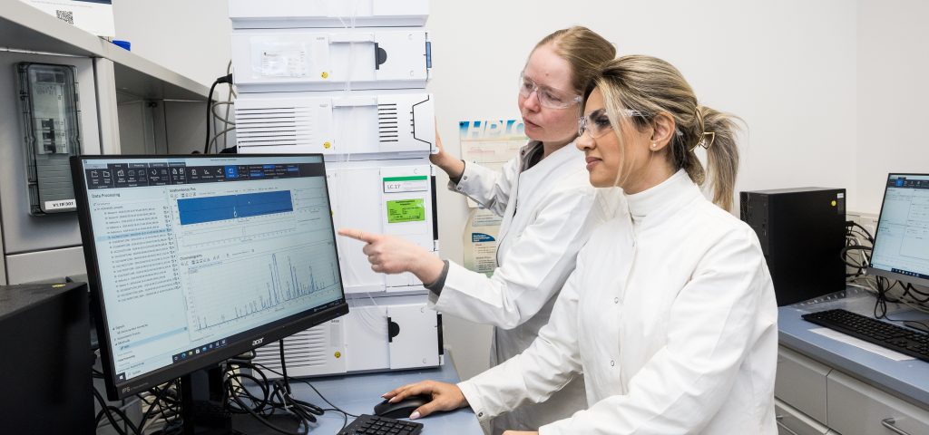 infographic showing two girls working (cdmo meaning)
